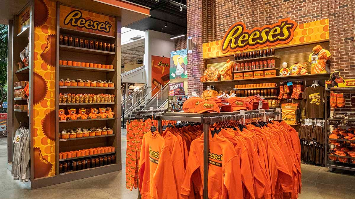 REESE'S Peanut Butter Cup Merchandise