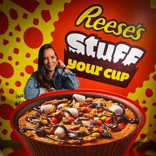 REESE'S Stuff Your Cup