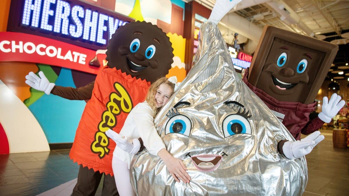 Girl with Hershey's Characters