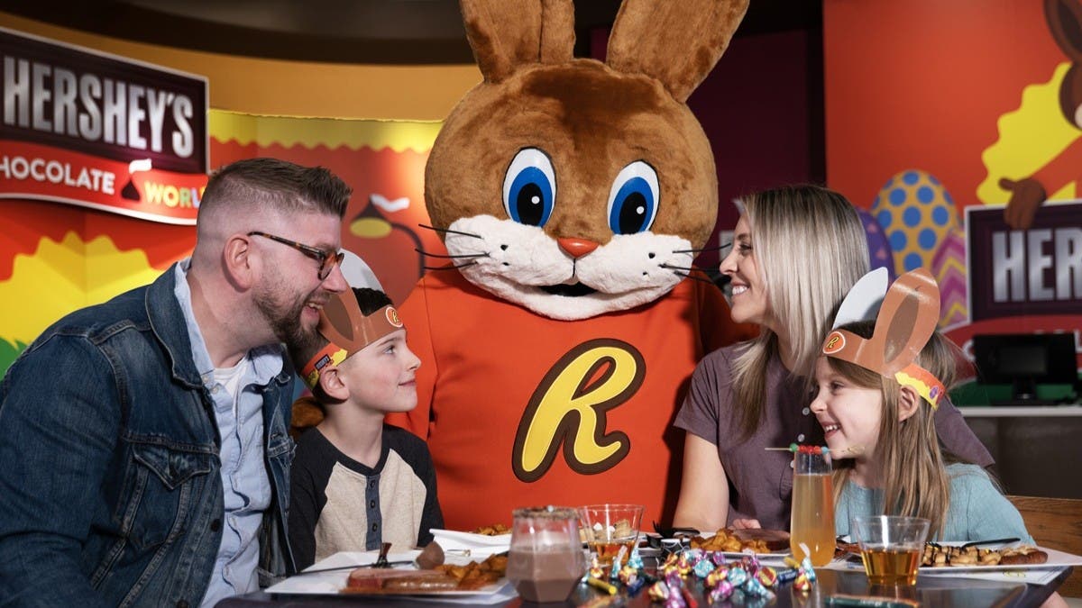 Family with REESTER BUNNY