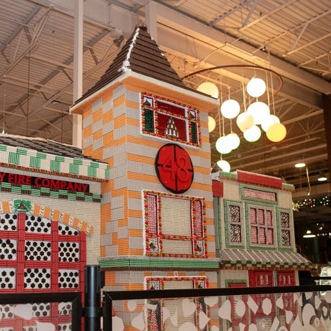 HERSHEY'S Holiday Chocolate House