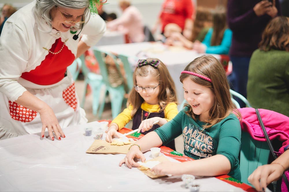 Mrs. Claus with Girls